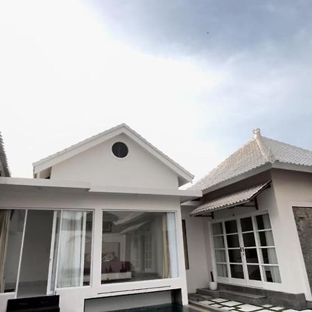 Villa Gong Umara Canggu Eksteriør billede